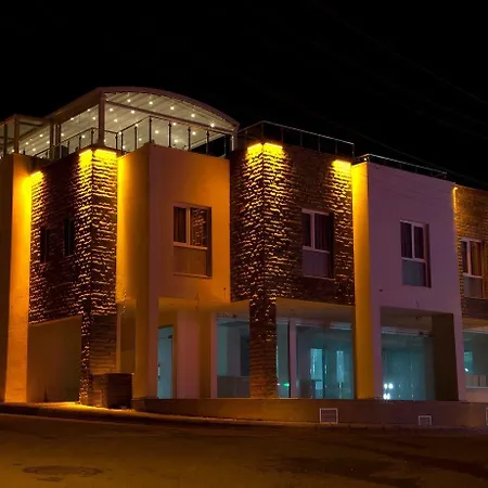 Sunhill Centro 4* غومْبيت