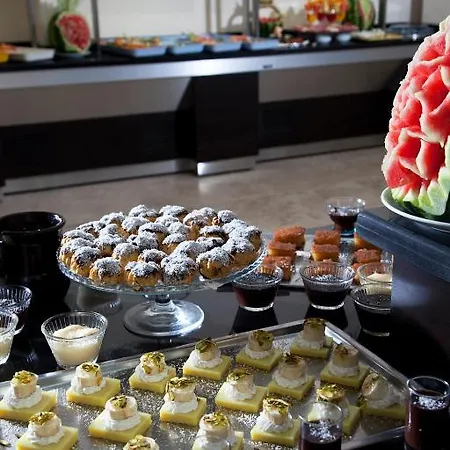 Sunhill Centro غومْبيت